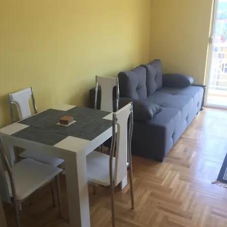Apartment Bv 2